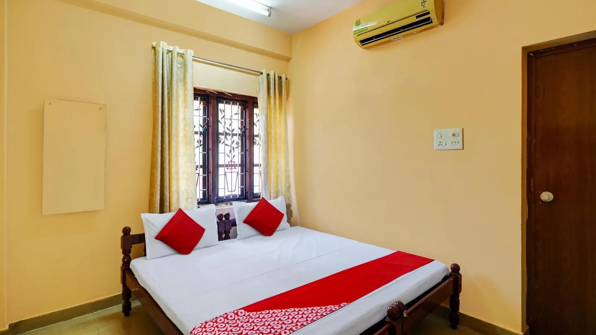 Super Hotel O Lekshmi Rooms & Villas Mavelikara