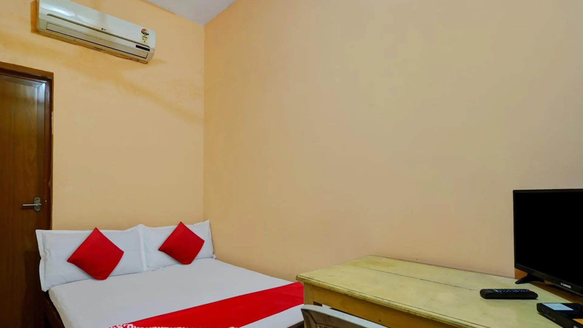 Super Hotel O Lekshmi Rooms & Villas Mavelikara India