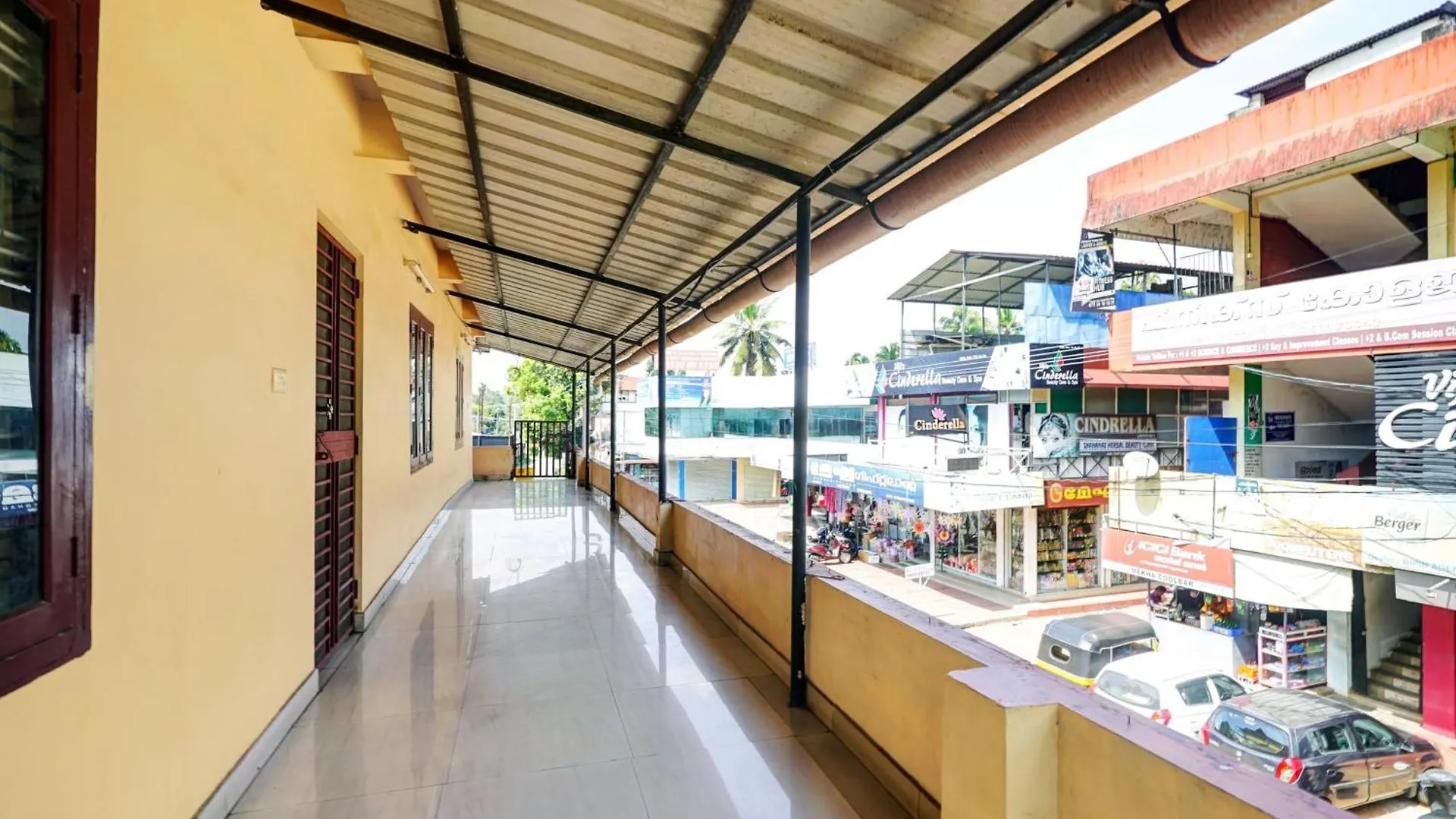 Super Hotel O Lekshmi Rooms & Villas Mavelikara 3*,  India